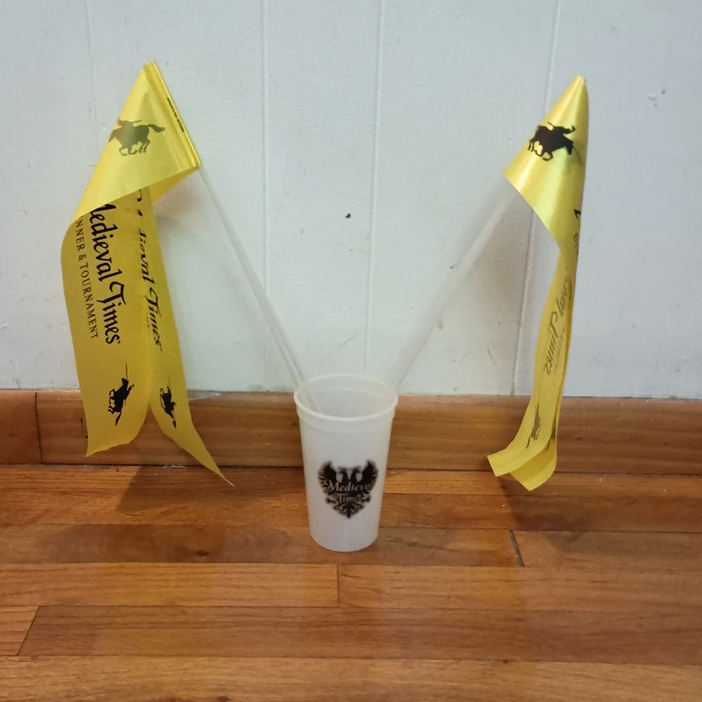 3/$10 🌟 Lot Of 4 Yellow Medieval Times Flags and Souvenir Cup